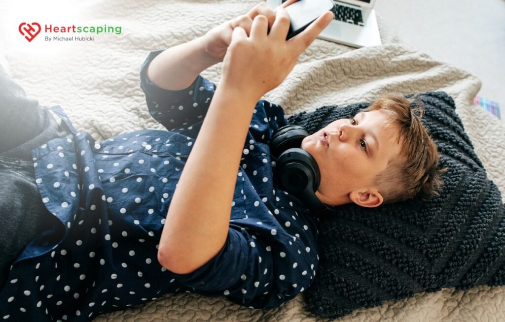 Social Media and Self-Esteem (1)